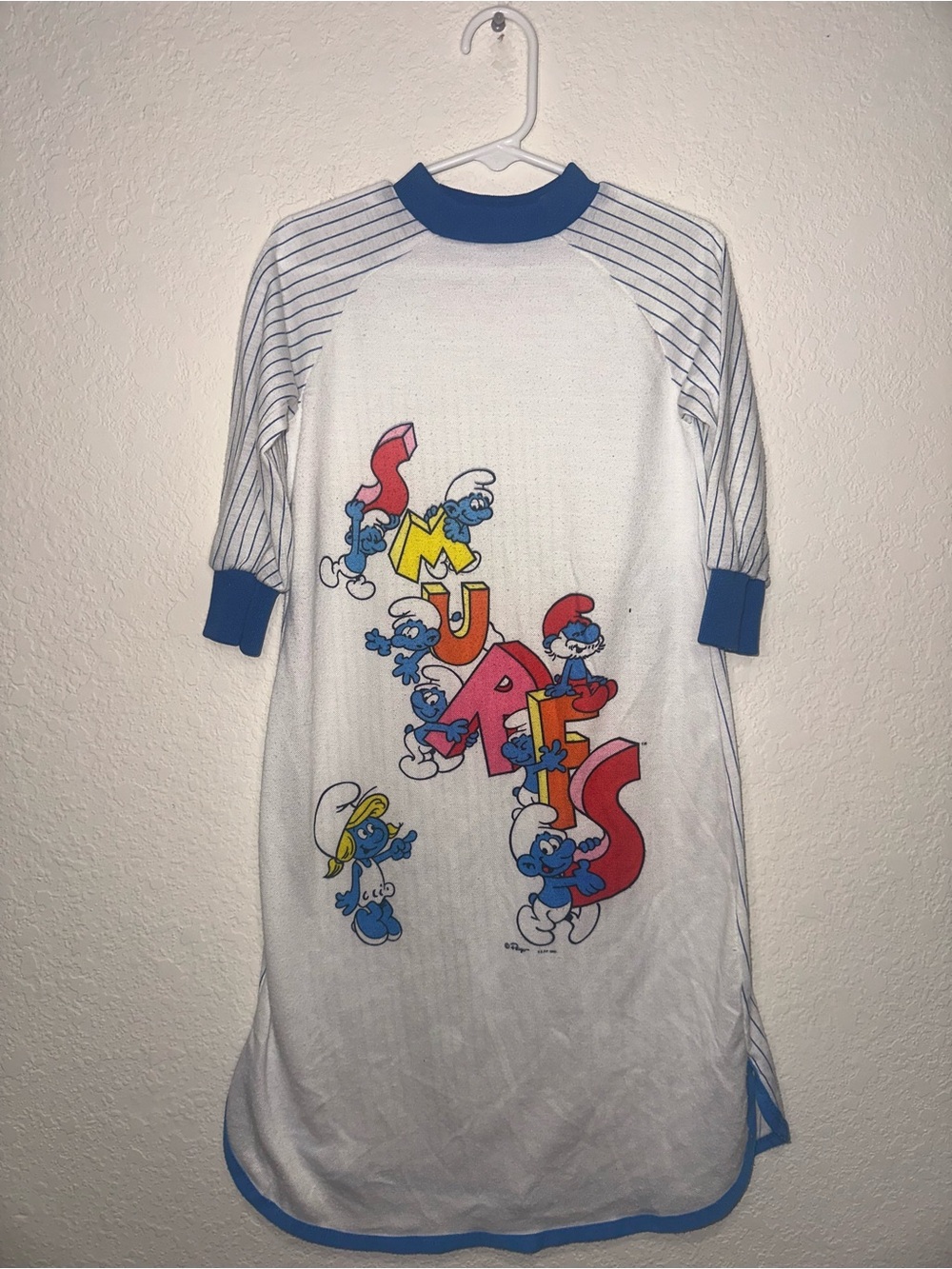 Vintage 1982 Smurfs Graphic Nightgown - White & Blue